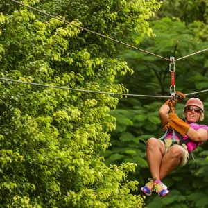 Vivez des sensations fortes en Tyrolienne dans la jungle de Samaná !